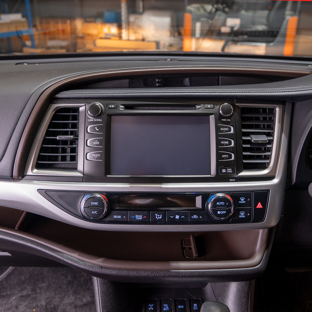 Toyota Kluger 20142019 Wireless CarPlay Android Auto Head Unit